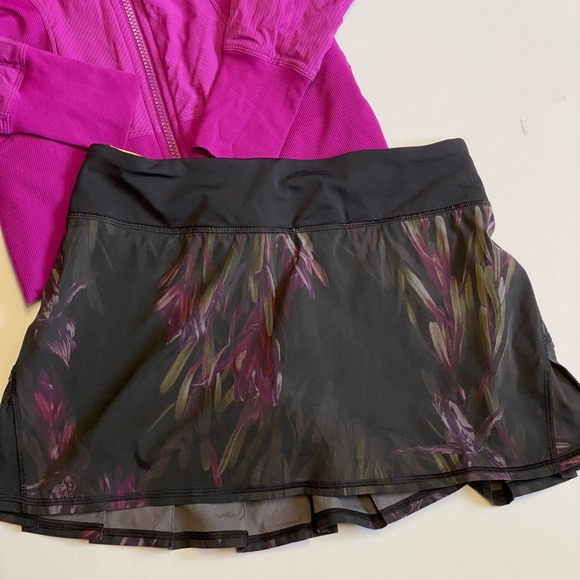 Lululemon Bundle skirt/ jacket Sz 4 - Picture 3 of 5